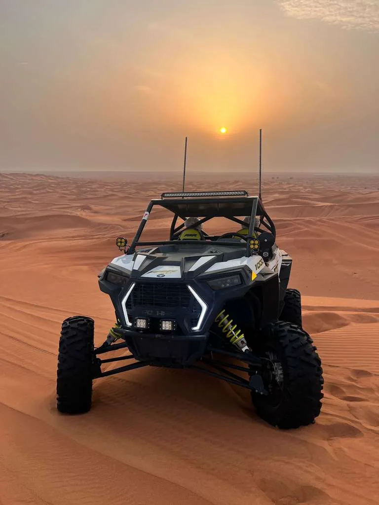 Polaris RZR XP 1000 facing the camera at sunset